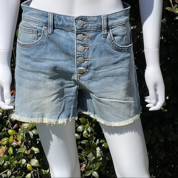 💋NWT JOE’S High Waist Button Fly Raw Hem Denim Shorts - Picture 2 of 13